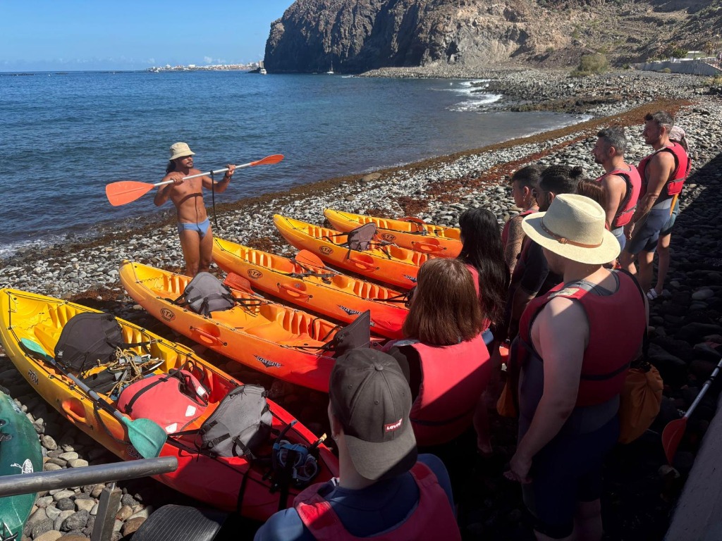 Briefing before kayak excursion in Palm Mar